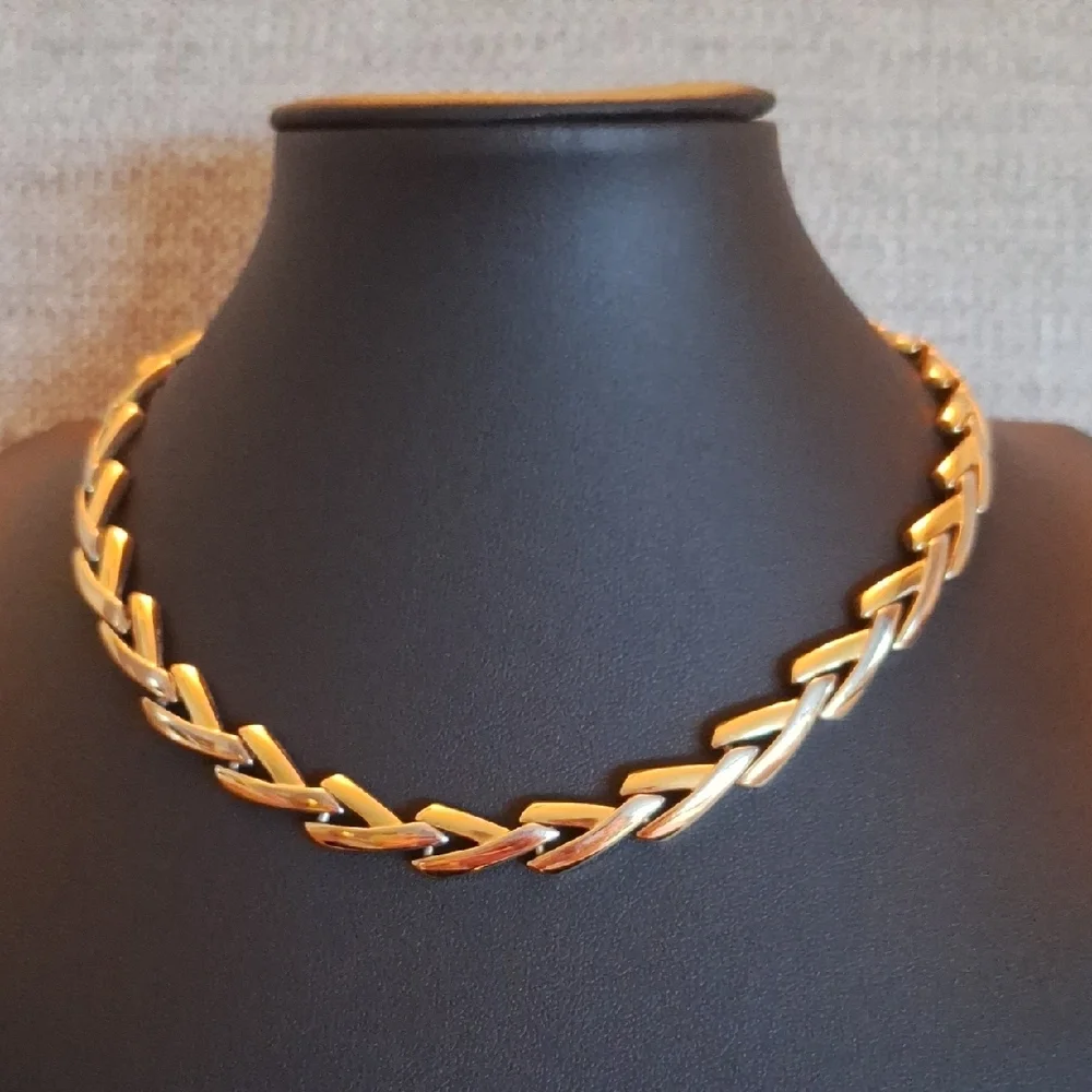Monet Necklace & Bracelet Set - Picture 2 of 5